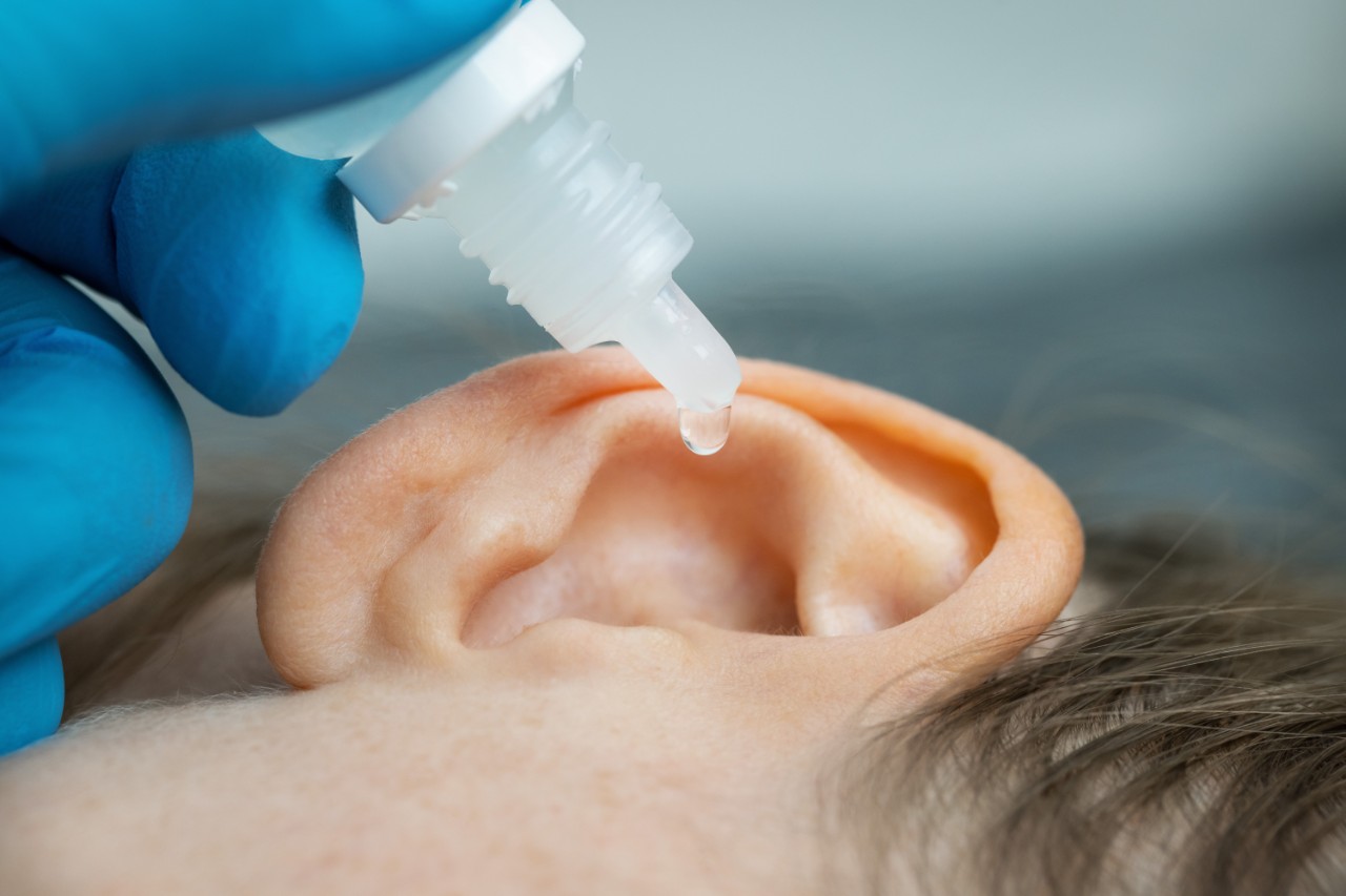 Hydrogen peroxide in ear